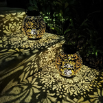 Laden Sie das Bild in den Galerie-Viewer, Solar-Laterne LED Blumenornament

