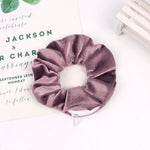 Laden Sie das Bild in den Galerie-Viewer, Haargummis scrunchie-pocket
